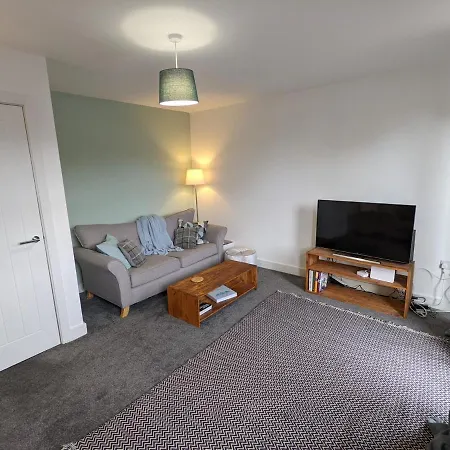 Apartment Beautiful And Spacious 4 Bedroom Armley Leeds *
