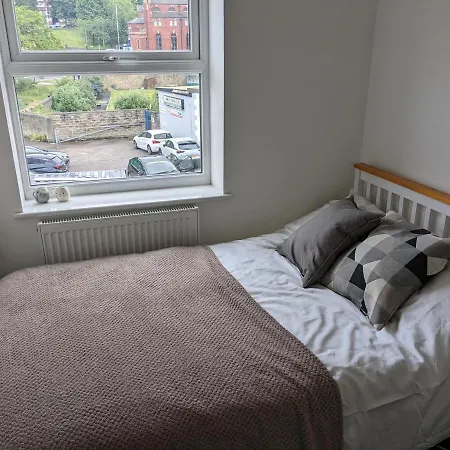 Beautiful And Spacious 4 Bedroom Armley Leeds Leeds (West Yorkshire)